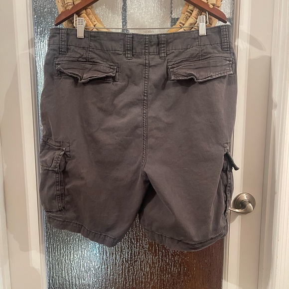 Old Navy Charcoal Cargo Shorts - Picture 2 of 5